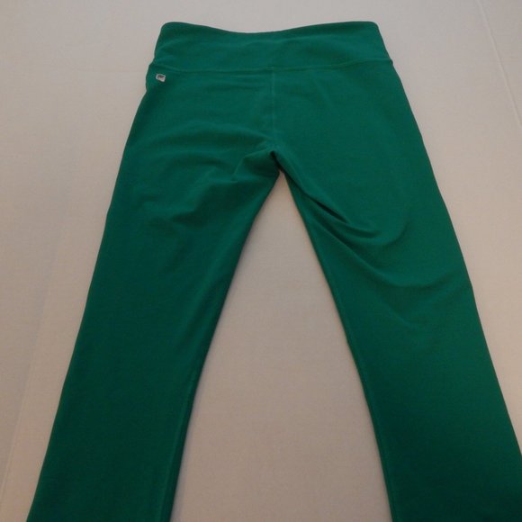 Fabletics Powerhold Bali Green Cropped Legging - Picture 3 of 5